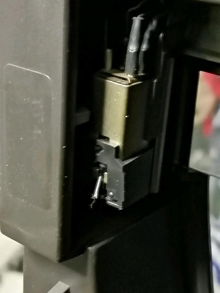 SHARP VZ-3500, Plattenspieler/Radio/Cassette/Verstärker!!!