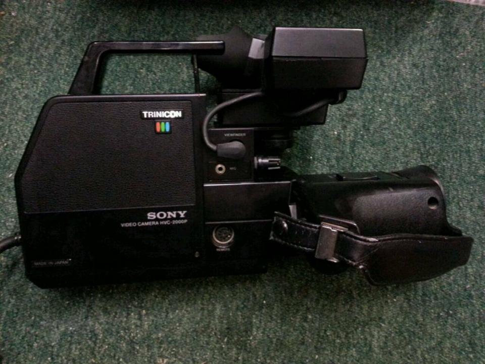 SONY HVC-2000 P + BLAUPUNKT RTX-260EG, Videorecorder+Videocamera