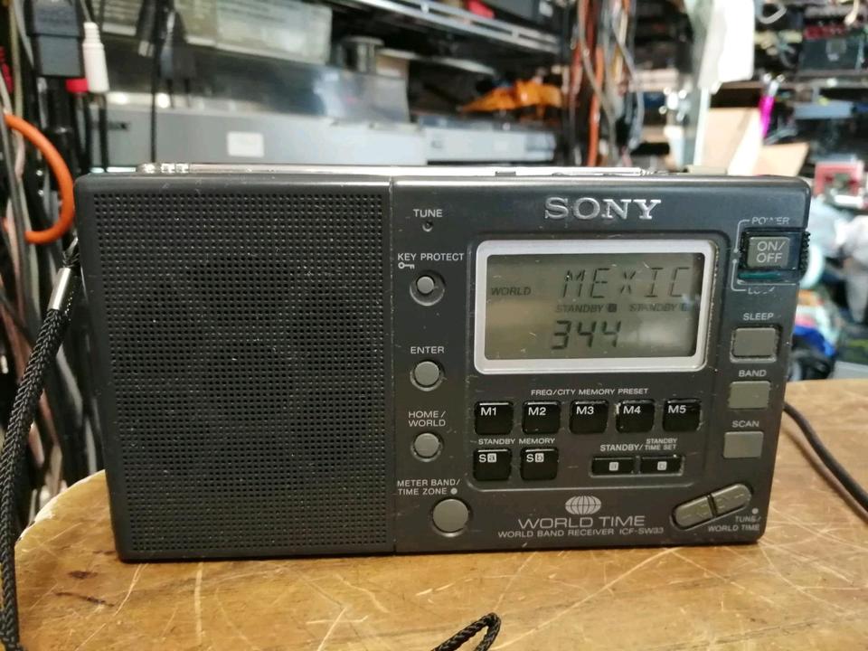 SONY ICF-SW33 World Time, Radio, guter Zustand!!