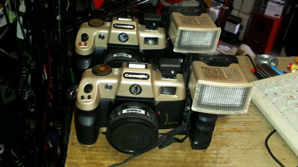 2 CANOMATIC Analog-Cameras, NEU, mit 2 neuen Blitzen