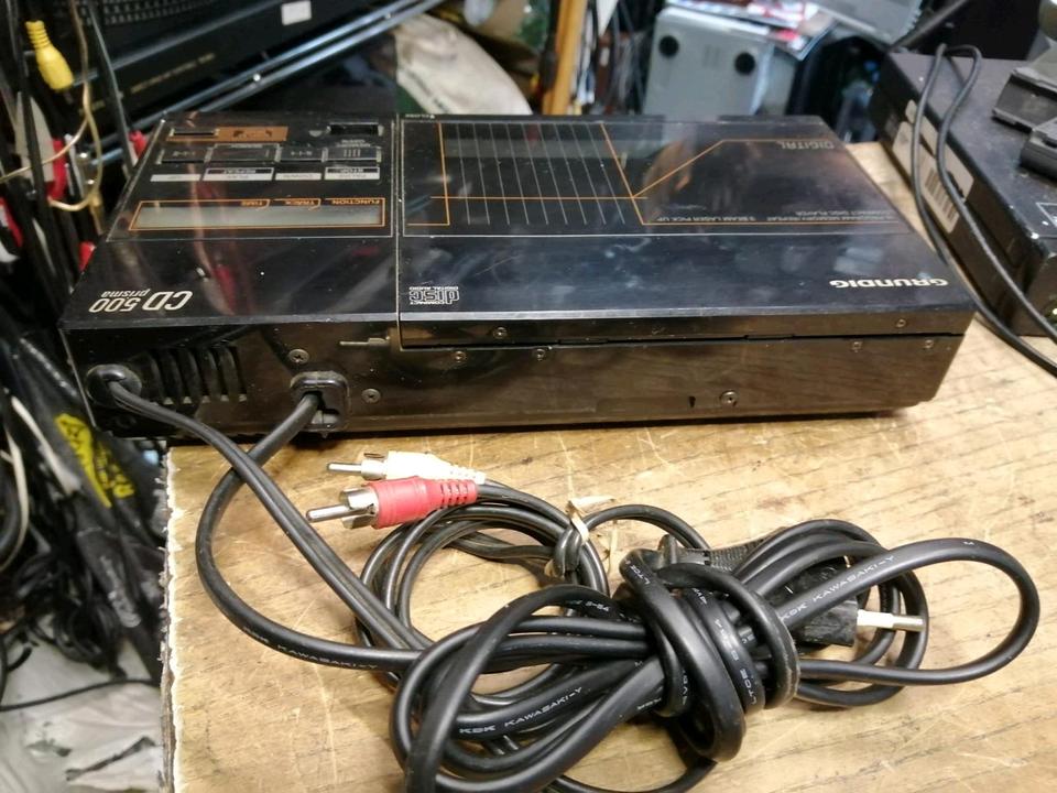GRUNDIG CD 500 prisma, CD-Player, guter Zustand!!