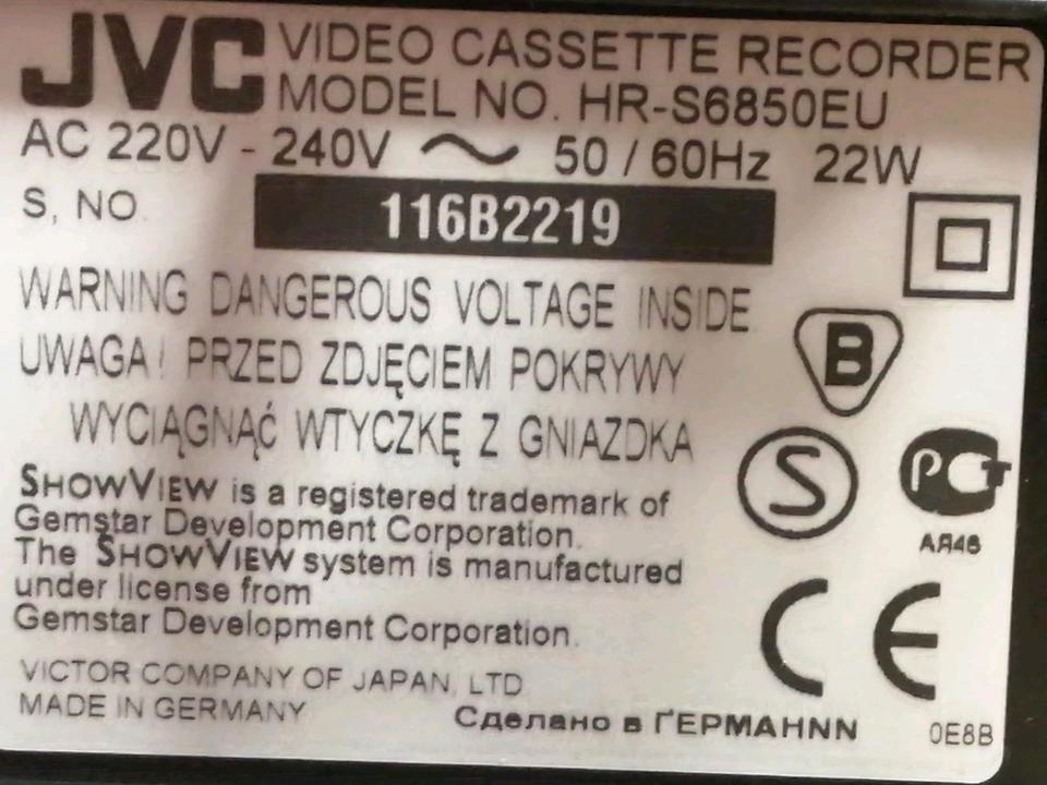 JVC HR-S6850EU, Videorecorder mit Original-Fernbedienung!!