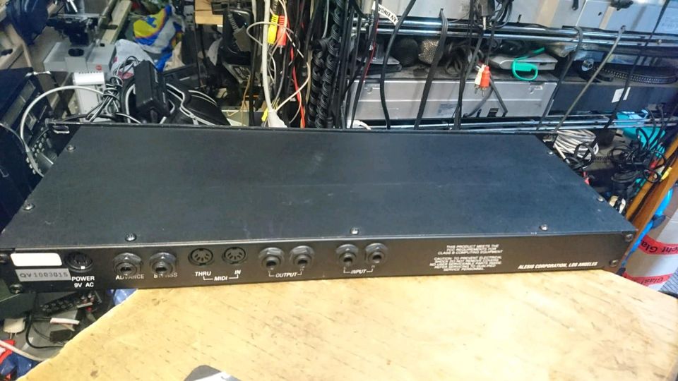 ALESIS QuadraVerb, Effekt-Gerät mit Original-Adapter!!