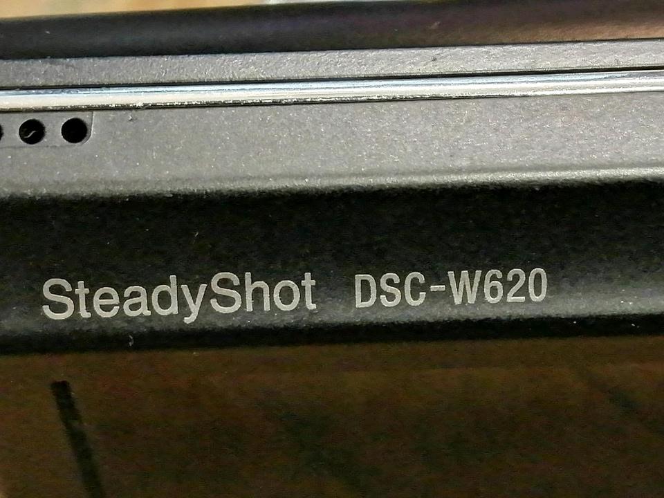 SONY SteadyShot DSC-W620, Digital-Kamera mit Zubehör!!