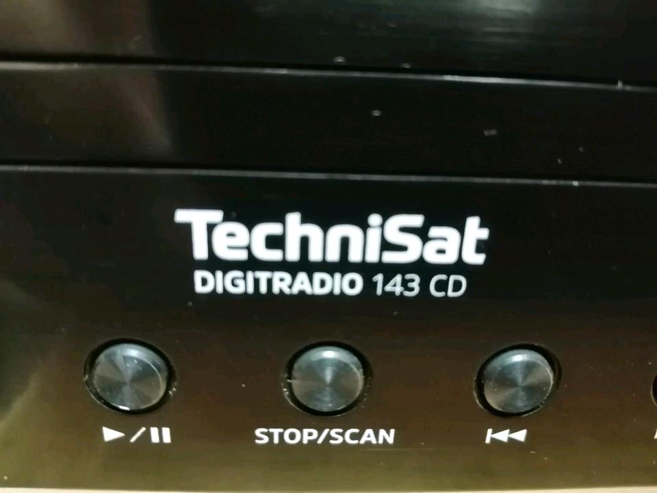 TECHNISAT DigitRadio 143 CD, DEFEKT!!!