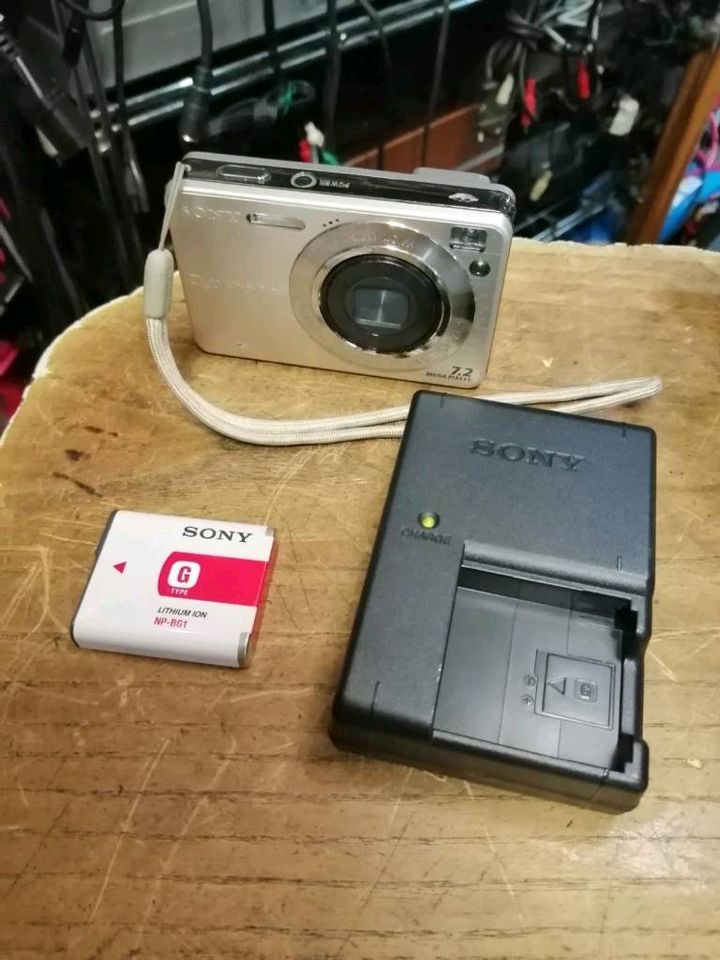 SONY DSC-W110 Digital-Kamera mit Zubehör!!!