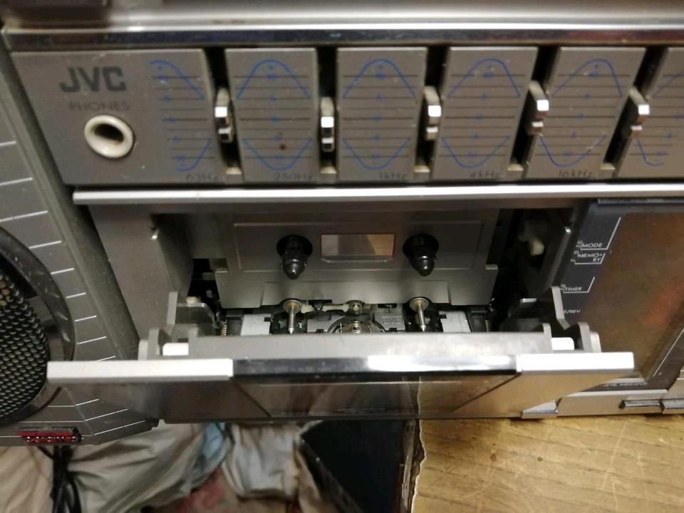 JVC PC-R55LD, Radio-Cassetten-Recorder, etwas DEFEKT!!!