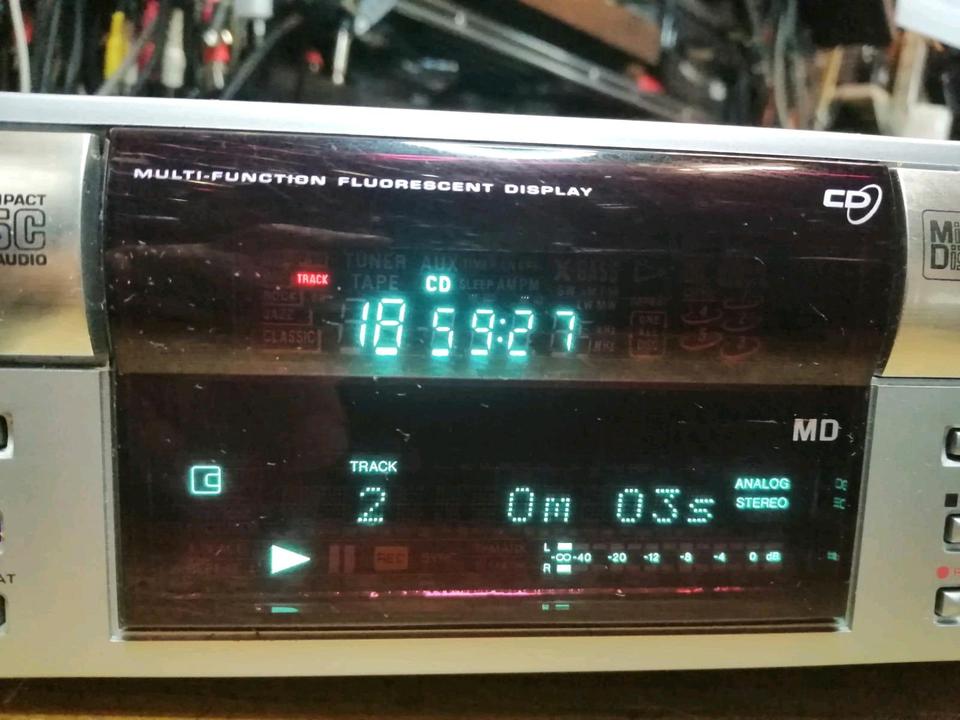 UNIVERSUM MD1097, CD-Player + MD-Recorder, guter Zustand!!