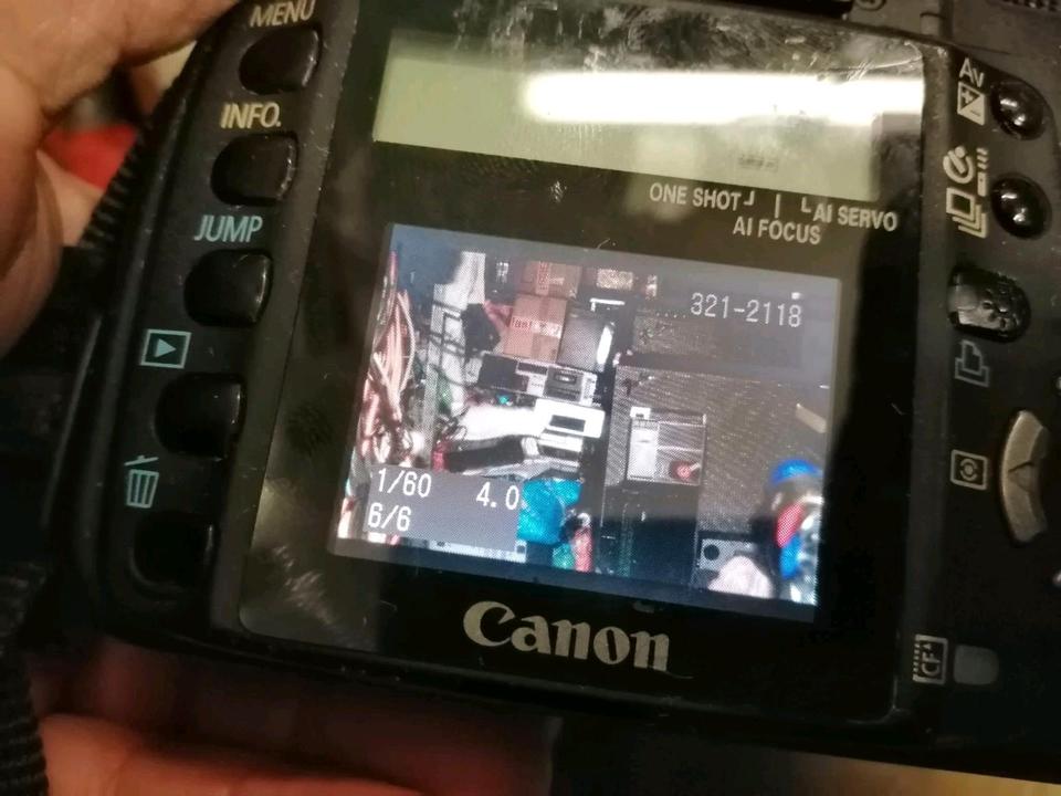 CANON EOS350 Da Digital, Digital-Kamera mit VOIGTLÄNDER Objektiv!