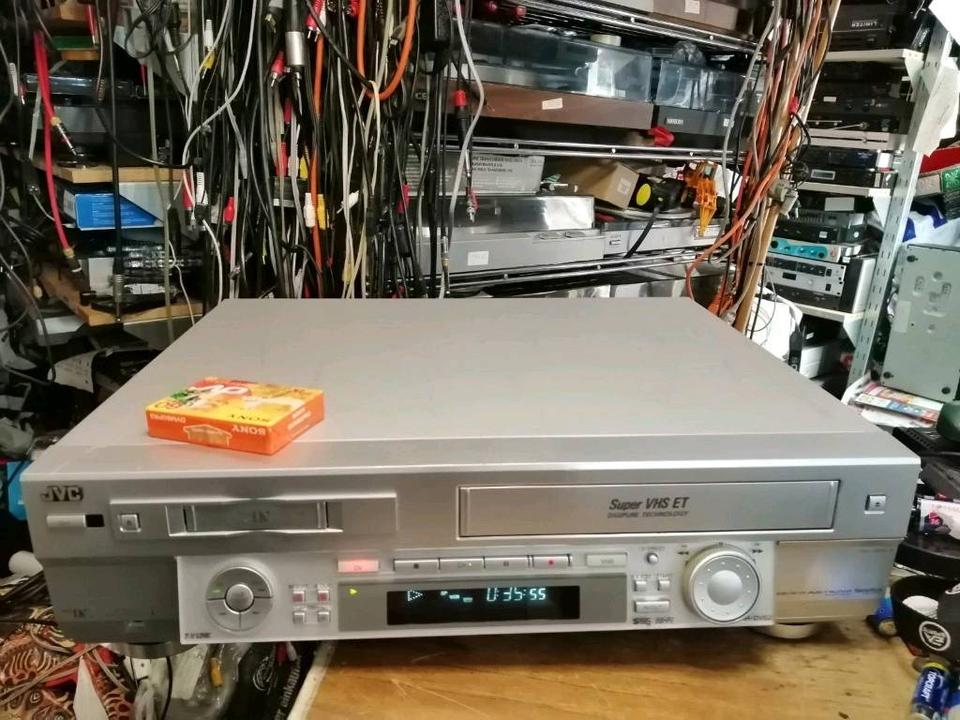 JVC HR-DVS2EU, Videocassettenrecorder MiniDV +VHS, etwas DEFEKT!!