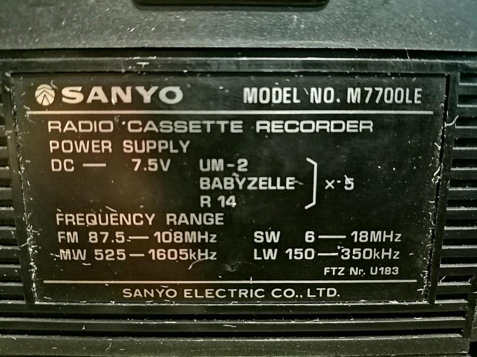 SANYO M7700LE, Radio-Cassetten-Recorder, guter Zustand!!