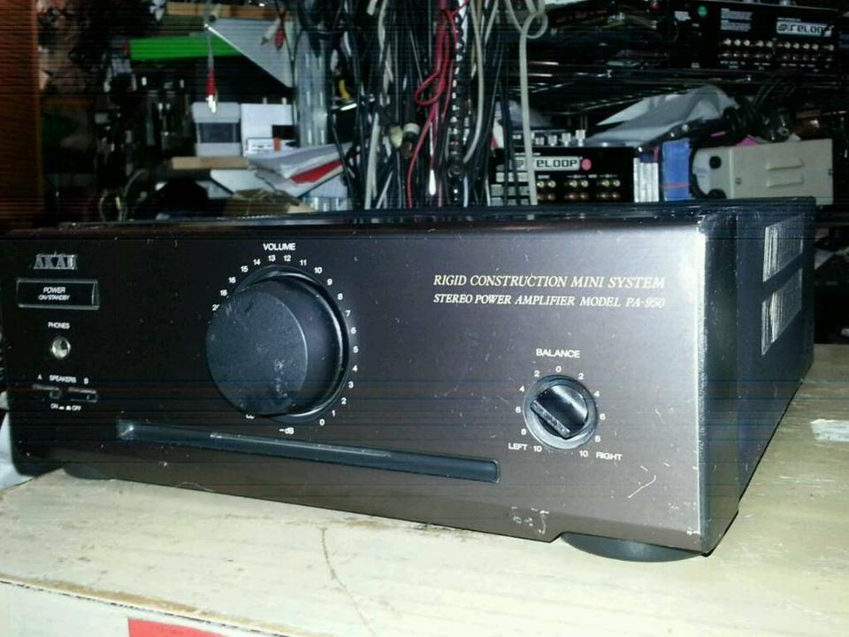 AKAI PA 950 Rigid Constrution Mini System; Amplifier