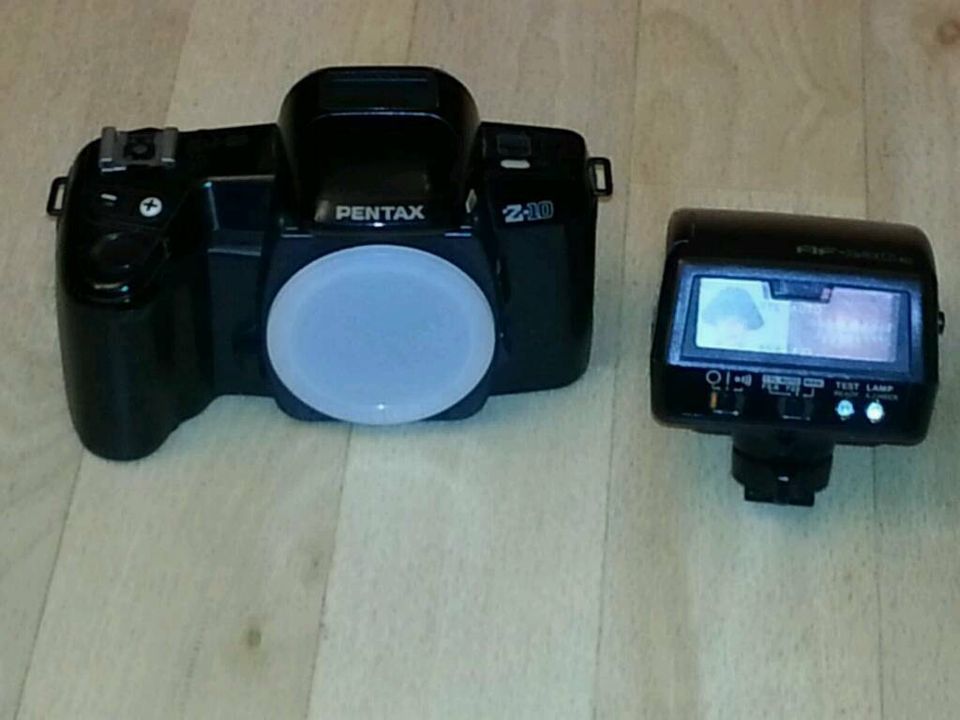 PENTAX Z-10; Camera + PENTAX AF-140c, guter Zustand!