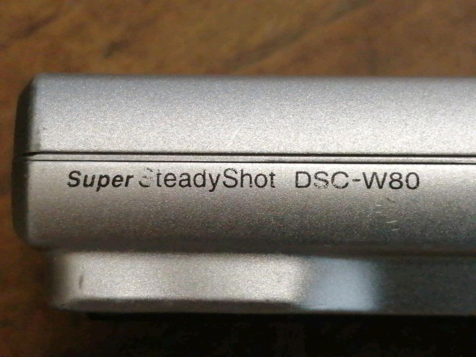 SONY SteadyShot DSC-W80, Digital-Kamera mit Zubehör!!!